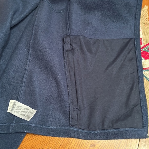 COLUMBIA🏔️Men’s FLEECE Navy VEST Size LARGE - Picture 10 of 11